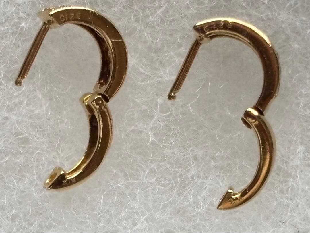 パヴェダイヤ　ピアス　K18 YG