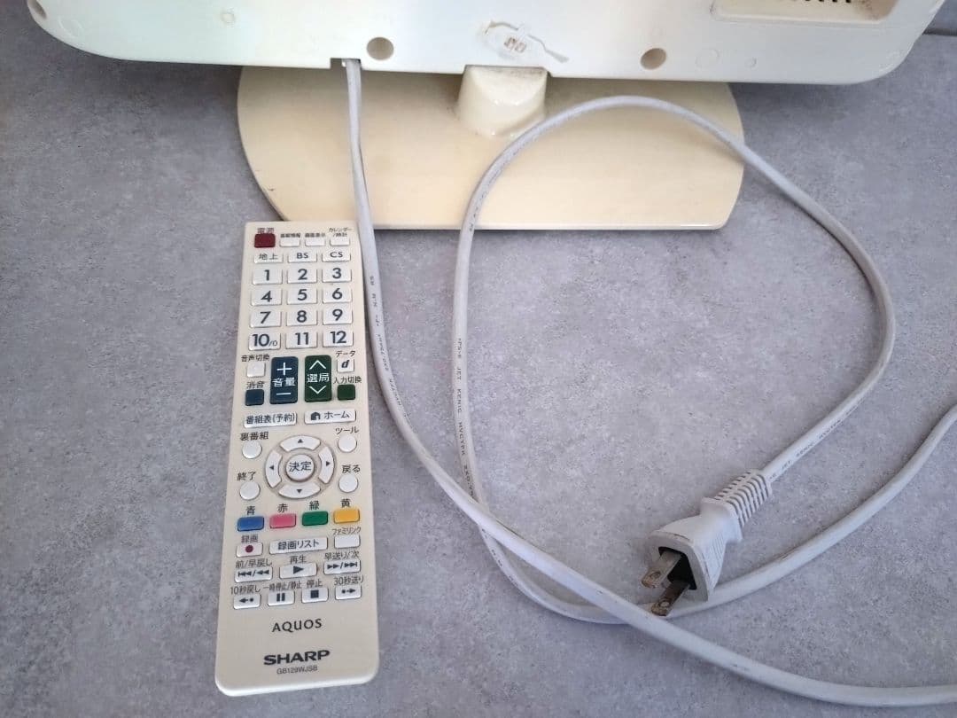 シャープAQUOS 液晶テレビ アクオス ＴＶ本体リモコン付LC-19K20