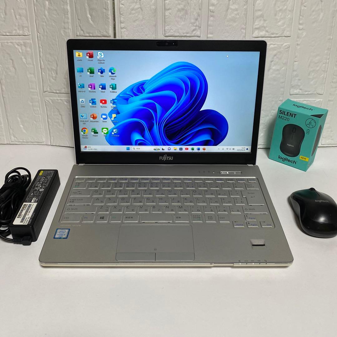 Windows11オフィス入り　Corei5 FHD SSD 256GB 富士通