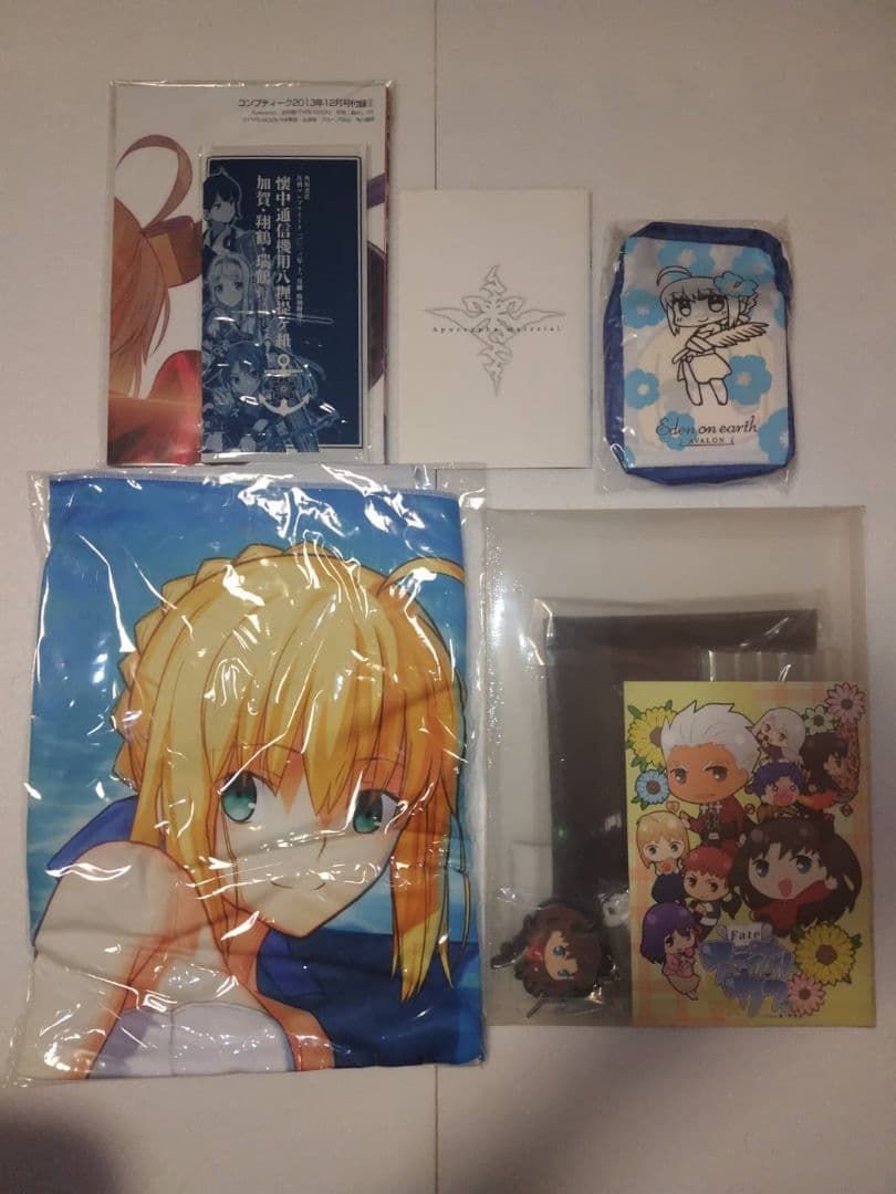 コミックマーケット限定品、映画特典、本誌付録等、計50点以上のアニメグッズ