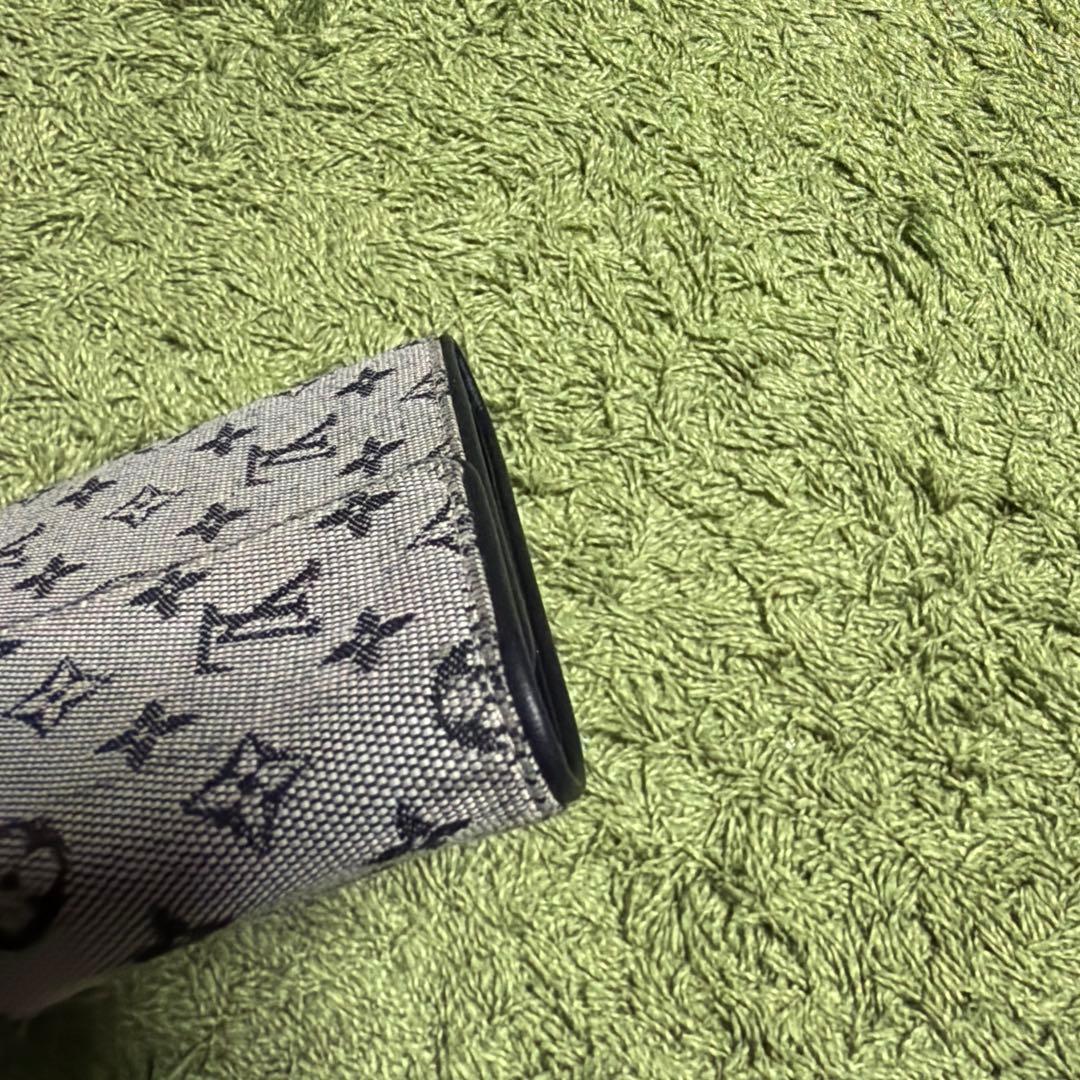 ルイヴィトンモノグラム・ウォレット 使用回数少ない　多少の汚れあり