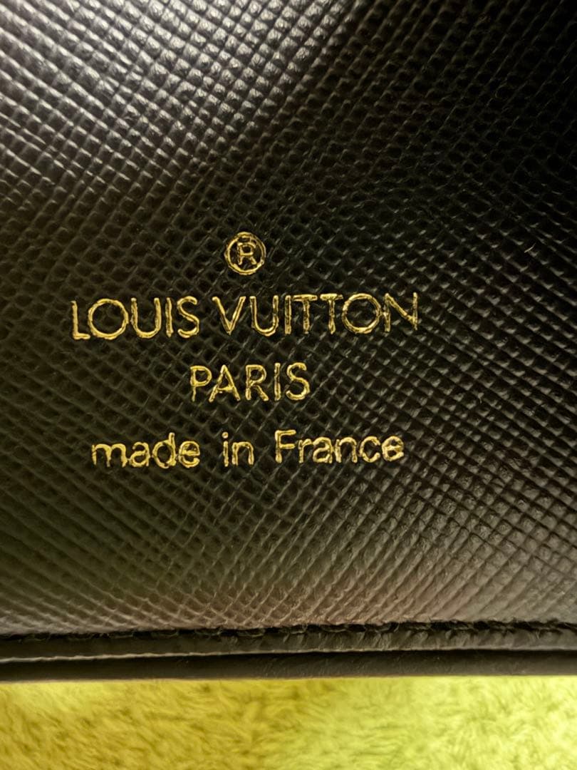 ルイヴィトンモノグラム・ウォレット 使用回数少ない　多少の汚れあり