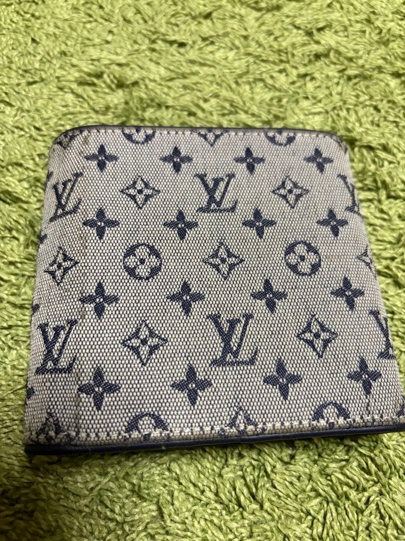 ルイヴィトンモノグラム・ウォレット 使用回数少ない　多少の汚れあり