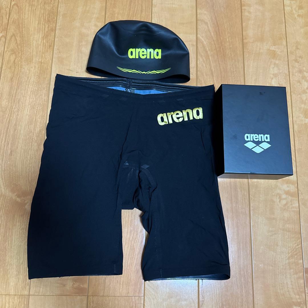 arena 競泳水着・キャップセット