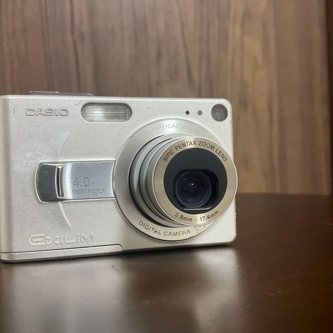 デジタルカメラ Casio EXILIM EX-Z40