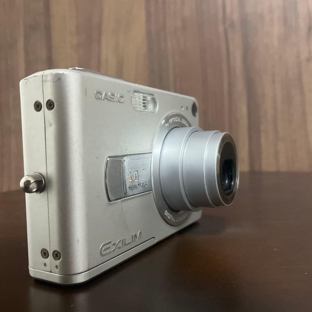 デジタルカメラ Casio EXILIM EX-Z40