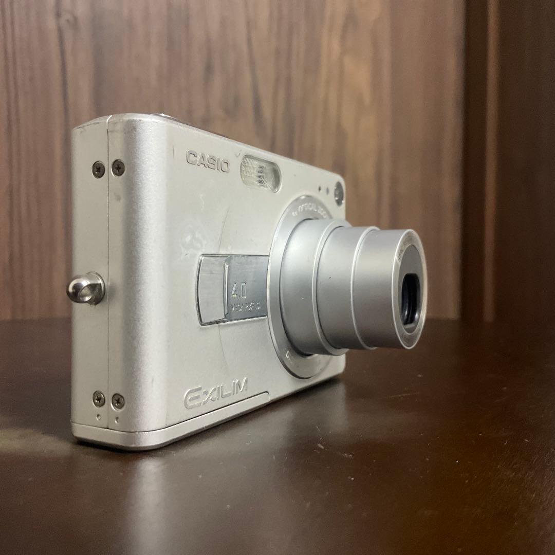 デジタルカメラ Casio EXILIM EX-Z40