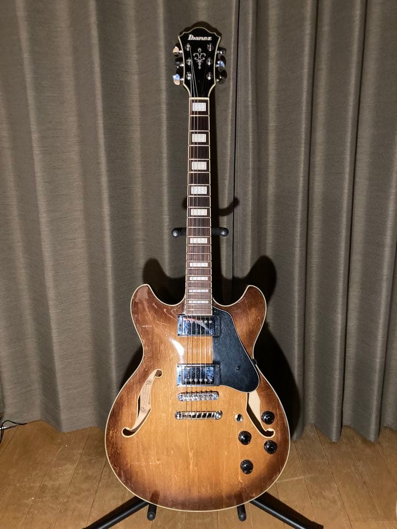 Ibanez AS73 セミアコ　（TBC）