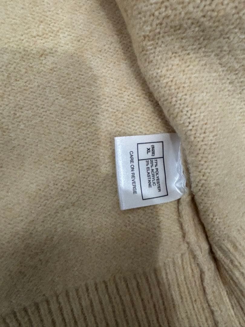 ダッフィー＆フレンズ　ダッフィー　ニットカーディガンMサイズ　香港ディズニー