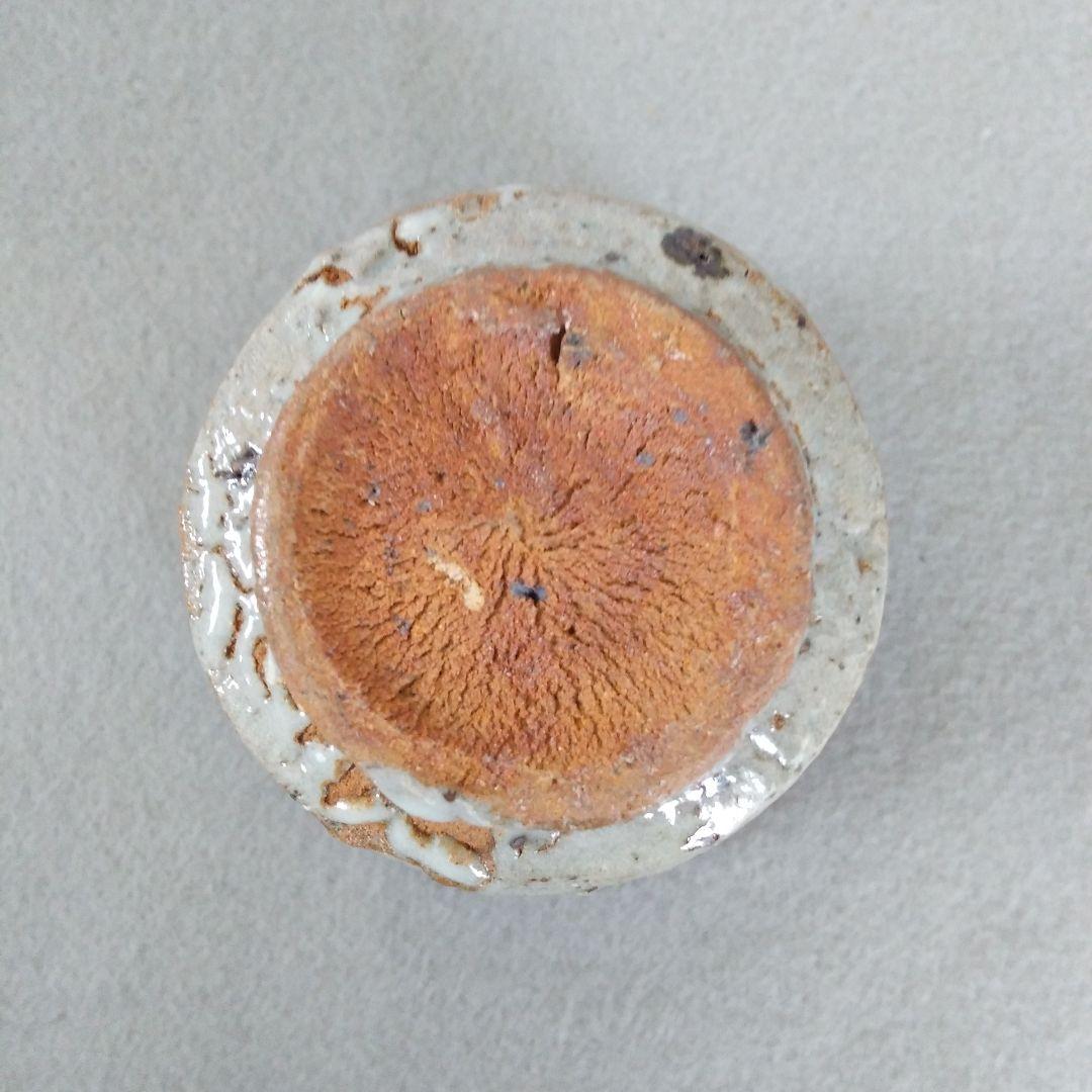 西岡小十　氏作　絵唐津ぐい呑み　共箱なし