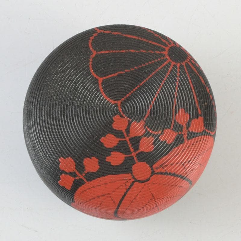 茶道具　塗師　川瀬表完作　内金菊桐紋　寿輪平棗　共箱　V　9541