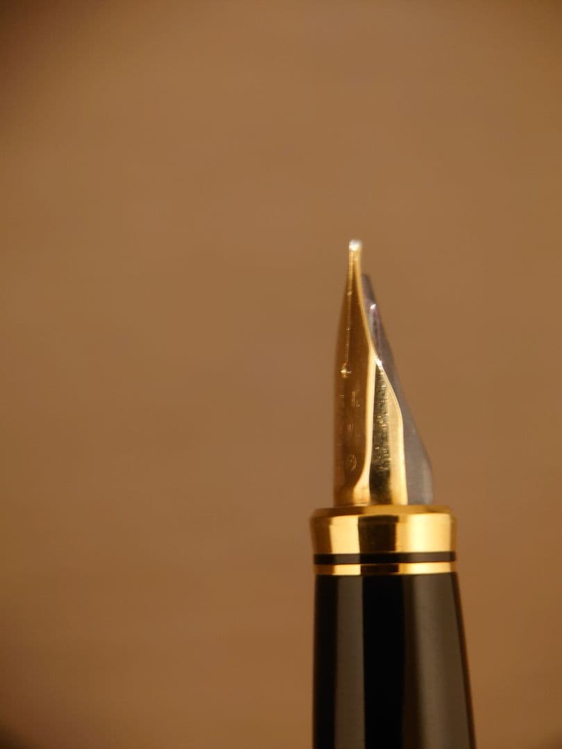 未使用　廃盤　プラチナ万年筆　ペン先 18K 中字　万年筆　美巧　ブラック