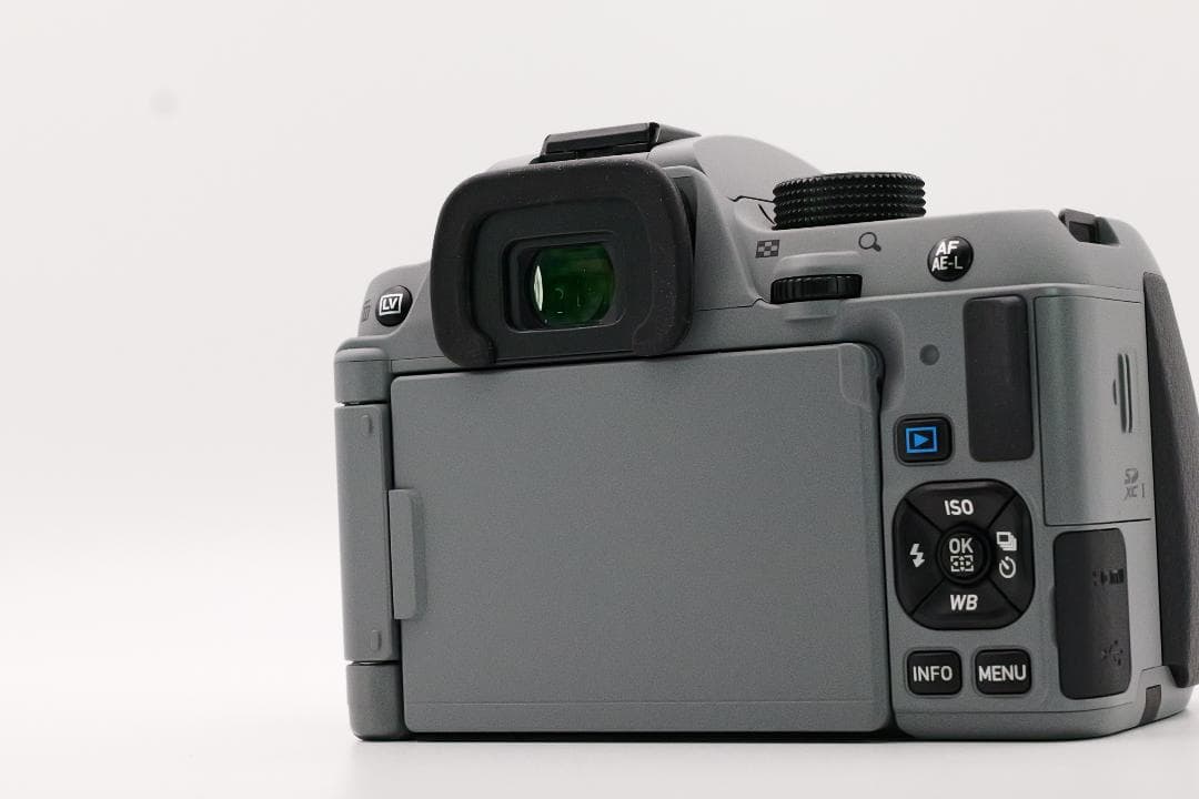 【ほぼ新品】 PENTAX KF ボディ [ストーン] 撮影回数860回