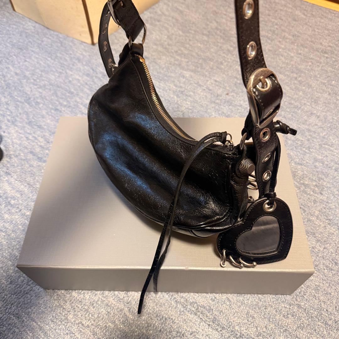 バッグ BALENCIAGA le cagole xs piercing
