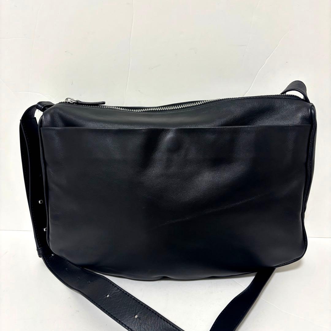 イアパピヨネ スワローマチショルダーバッグブラック