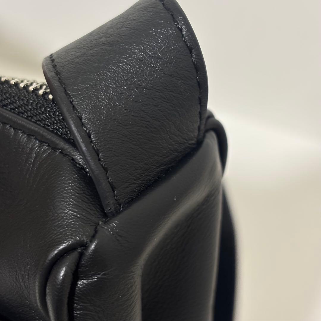 イアパピヨネ スワローマチショルダーバッグブラック