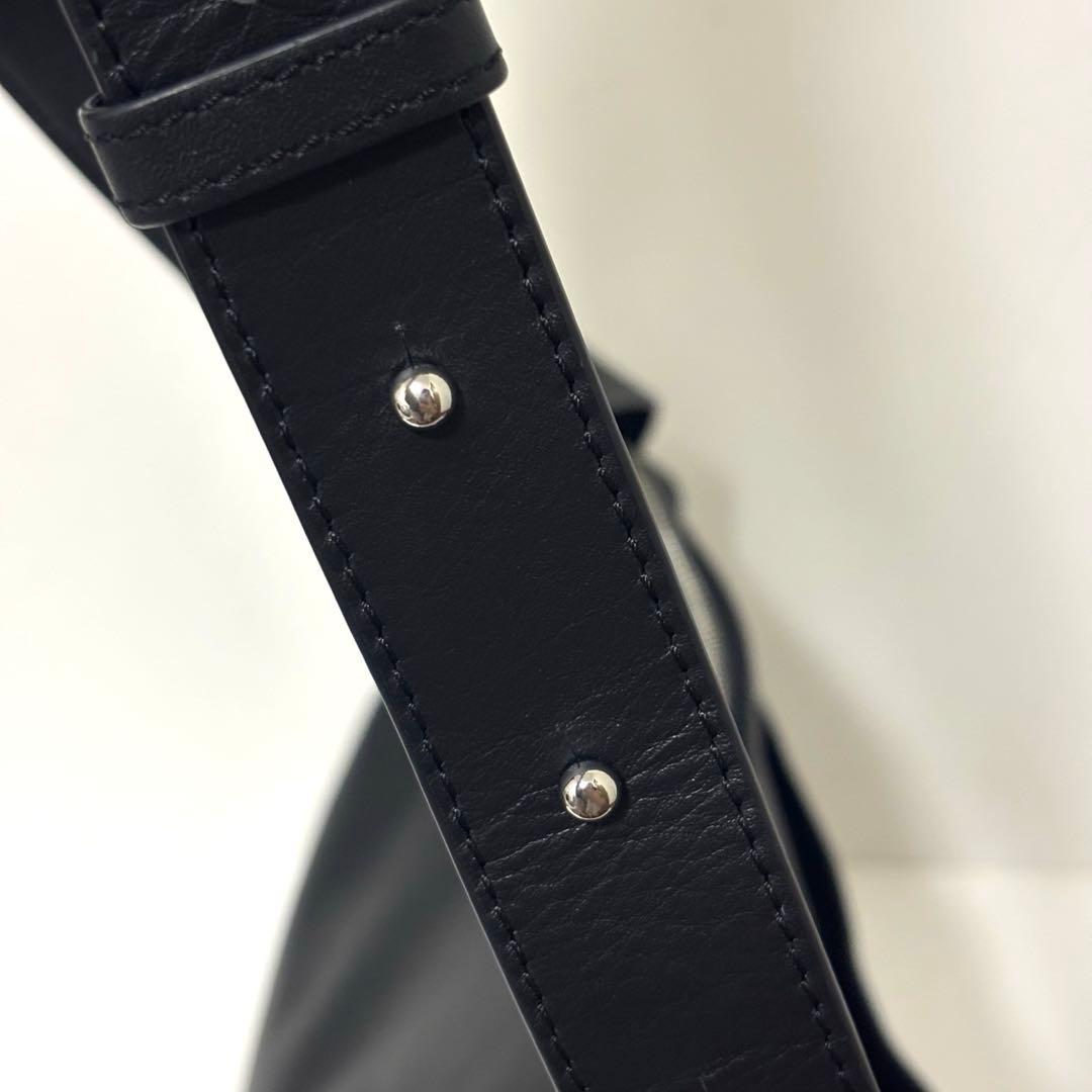 イアパピヨネ スワローマチショルダーバッグブラック