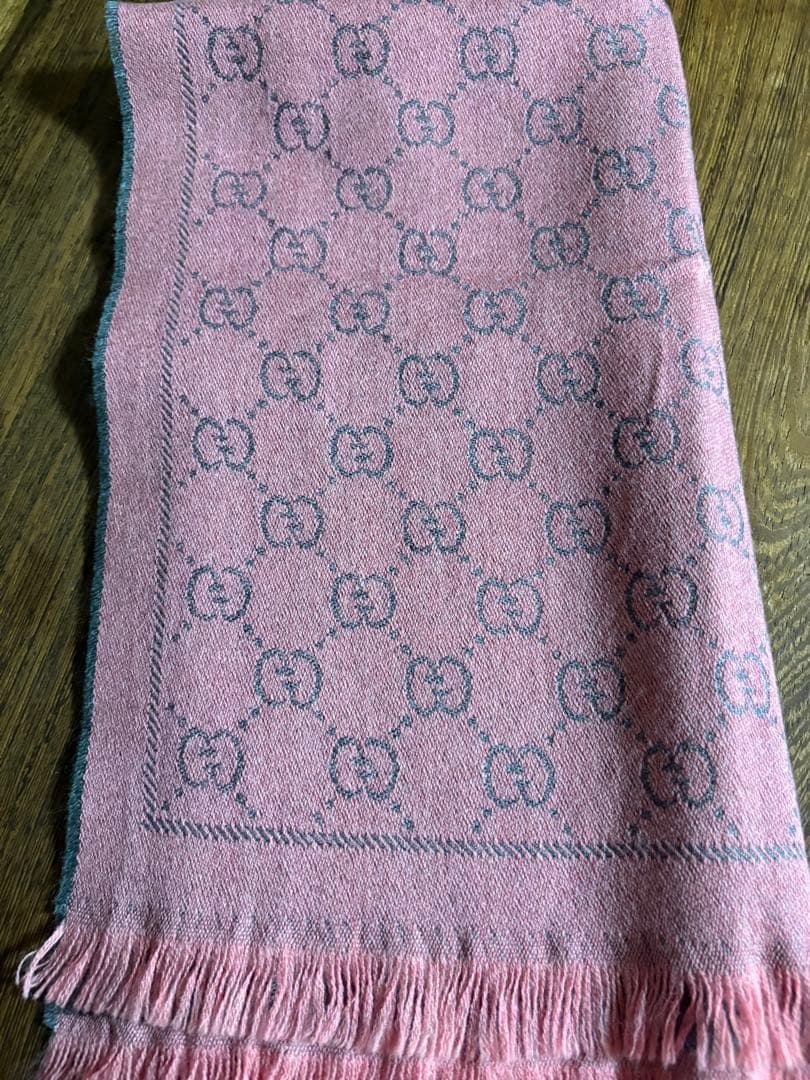 GUCCI GGパターン マフラー ・ストールピンク 48x180cm・美品