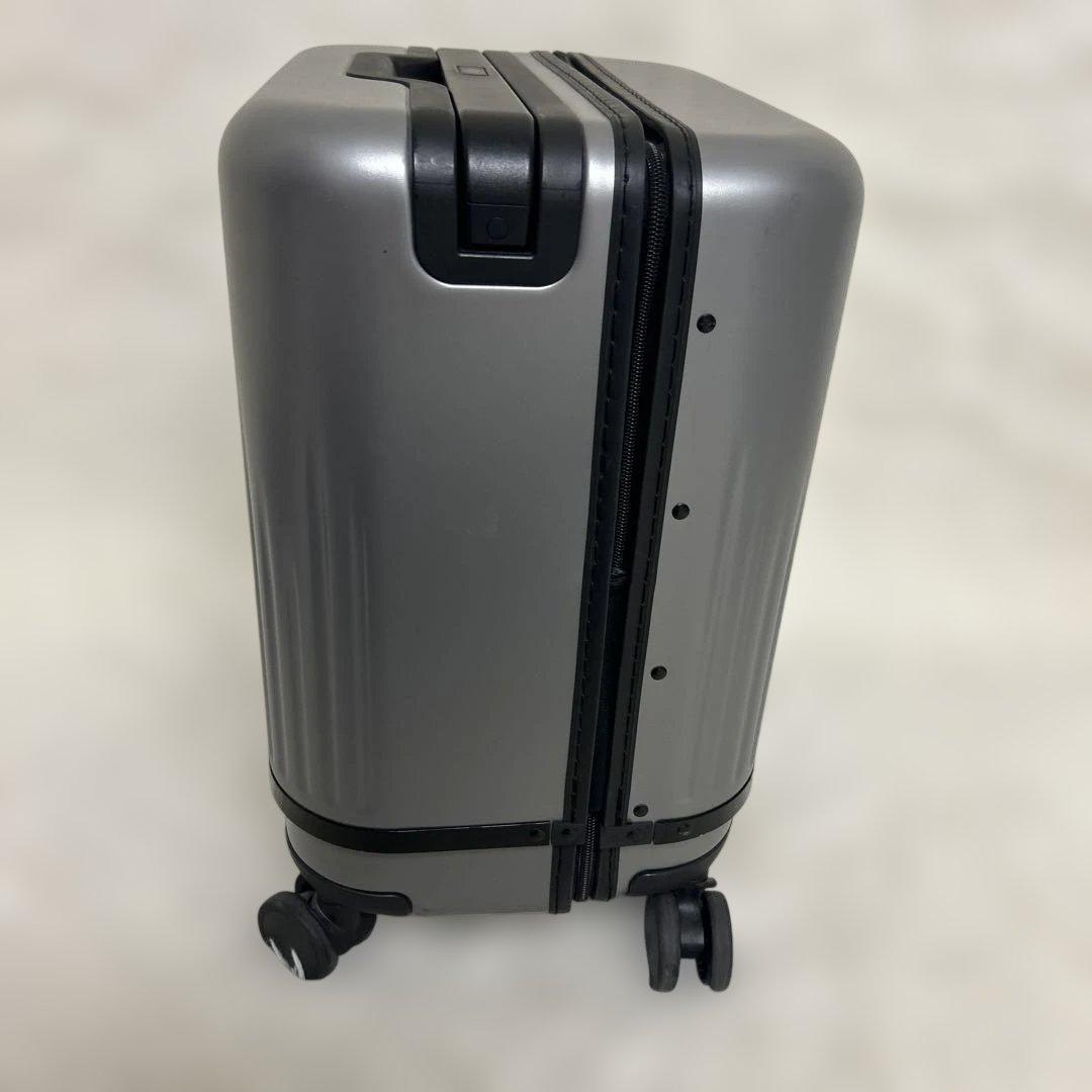 【美品】VELO 3サイズ調整可能 3-in-1 拡張型スーツケースTSA