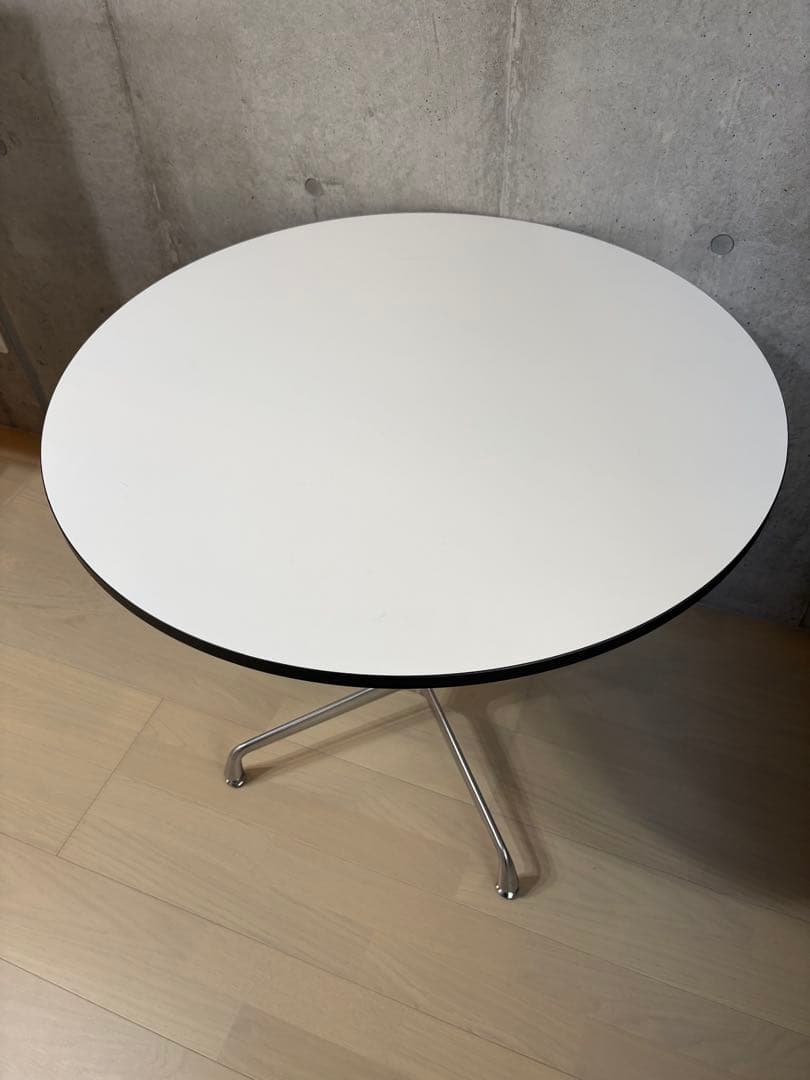 Smoo ダイニングテーブル 80cm