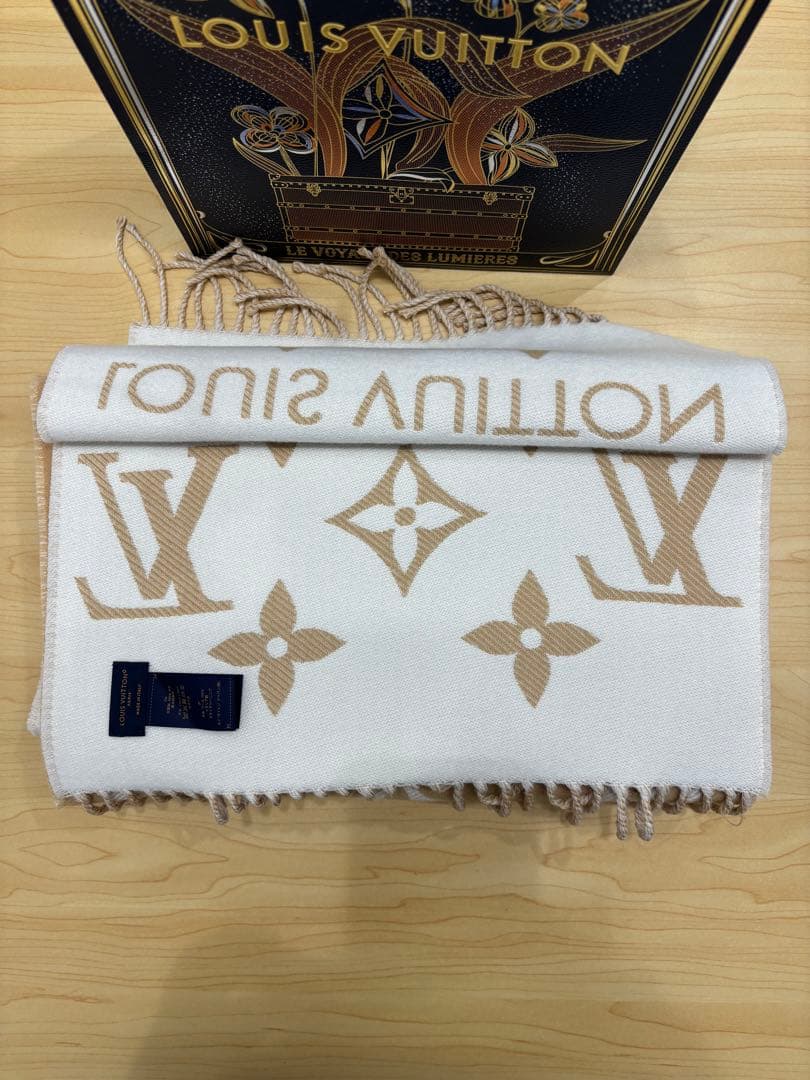 【新品未使用】Louis Vuitton ルイヴィトン マフラー