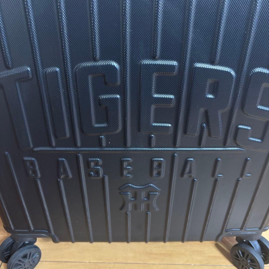 阪神タイガースキャリーケース