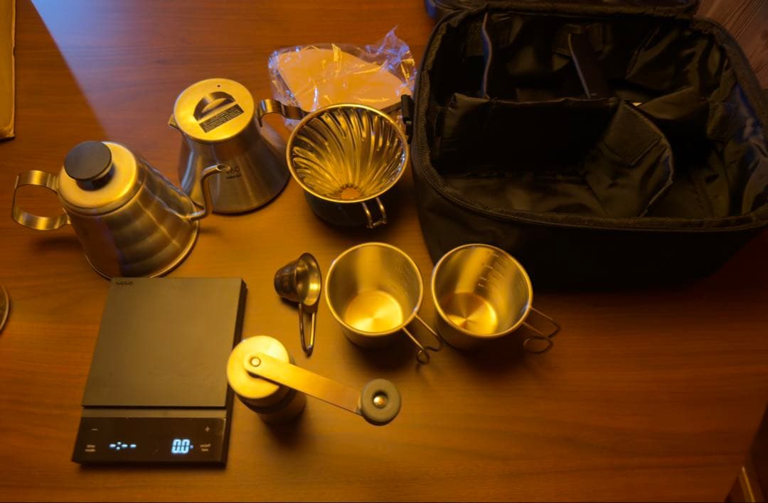 HARIO V60アウトドアコーヒーセットとHARIO製コーヒースケール の販売