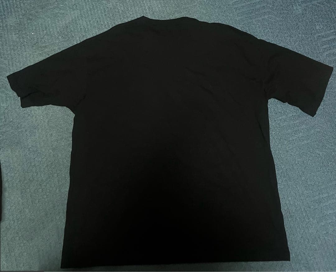 リンダキューブ　ポップアップストア tシャツ 黒 ブラック