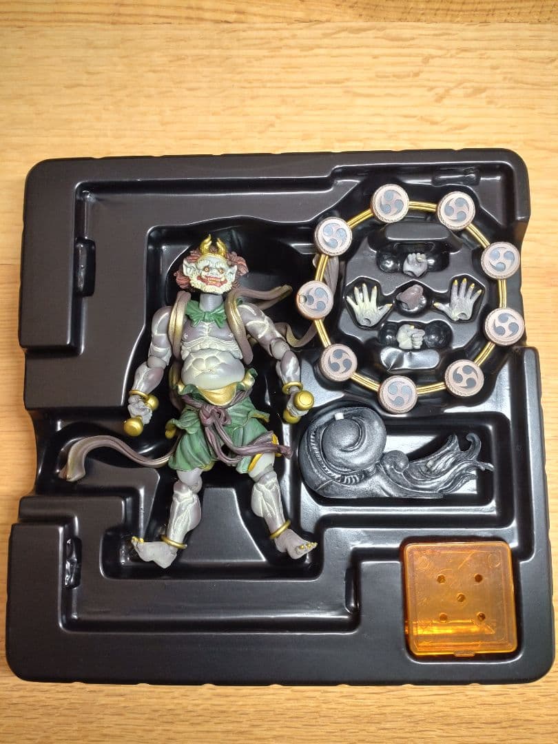 リボルテックTAKEYA 雷神 フィギュア