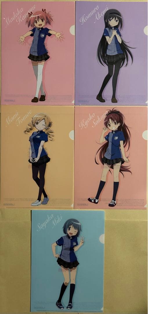 魔法少女　まどか⭐︎マギカ　クリアファイルセット　ファイルケース付　計18枚