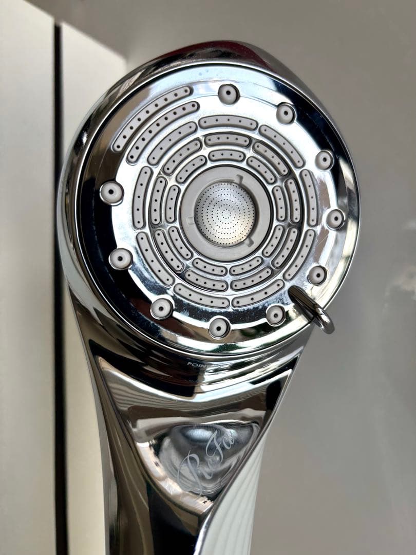 ReFa シャワーヘッド　ホワイト　リファファインバブルダイヤU