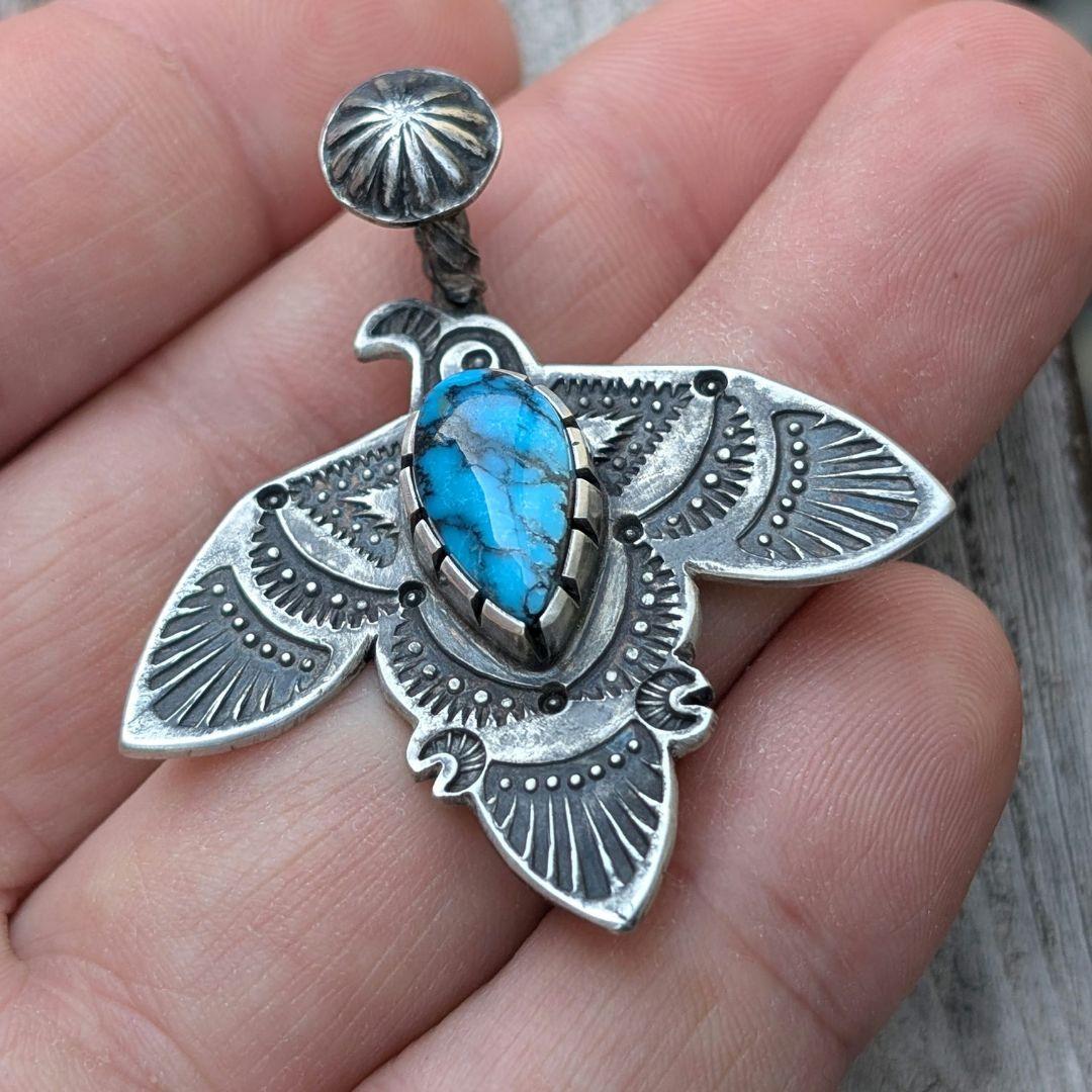 ハンドメイドのターコイズトップ　シルバートップ インディアンジュエリー風