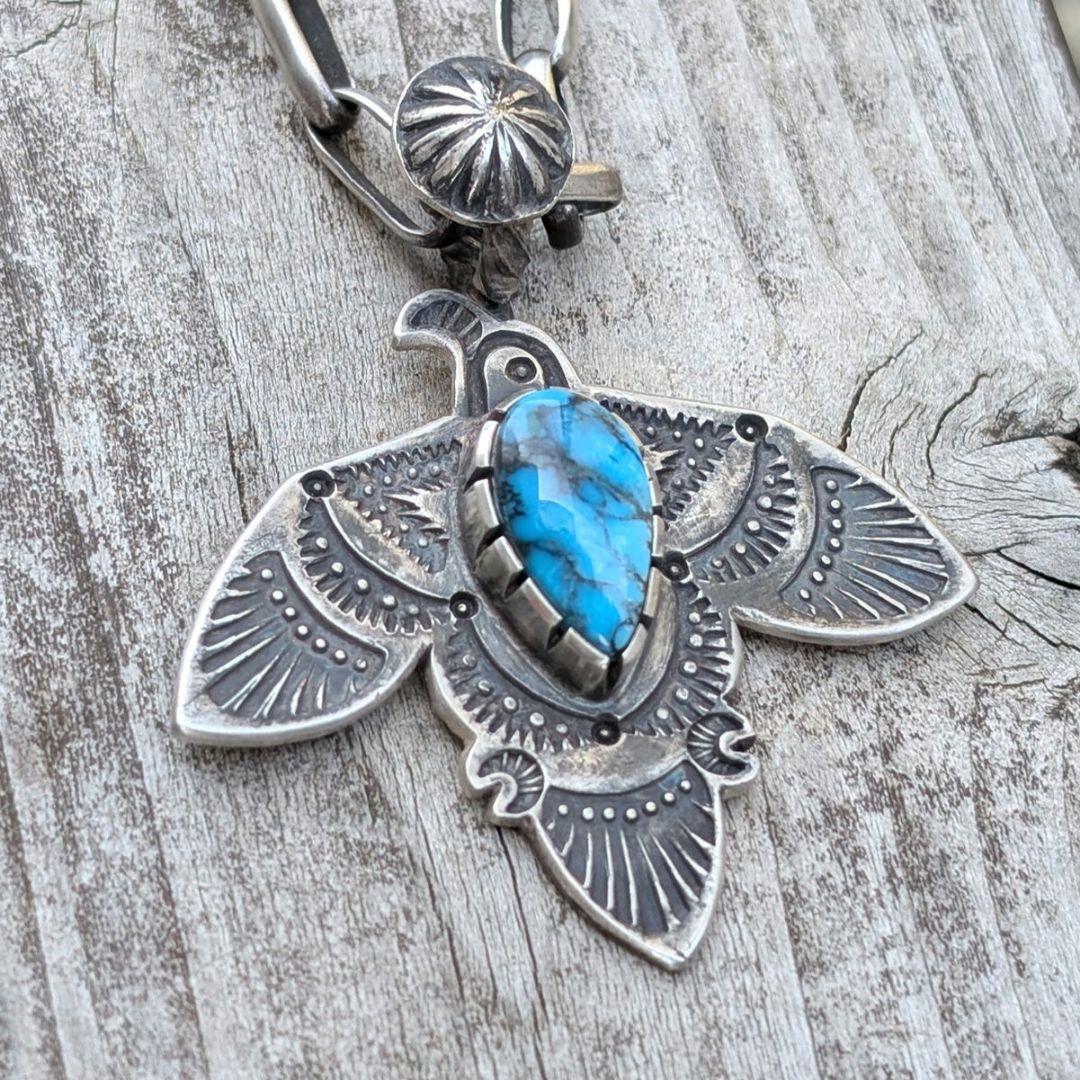 ハンドメイドのターコイズトップ　シルバートップ インディアンジュエリー風