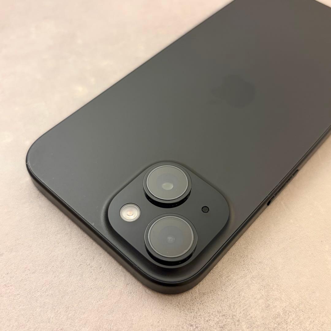 【美品】iPhone 15 ブラック 128GB SIMフリー
