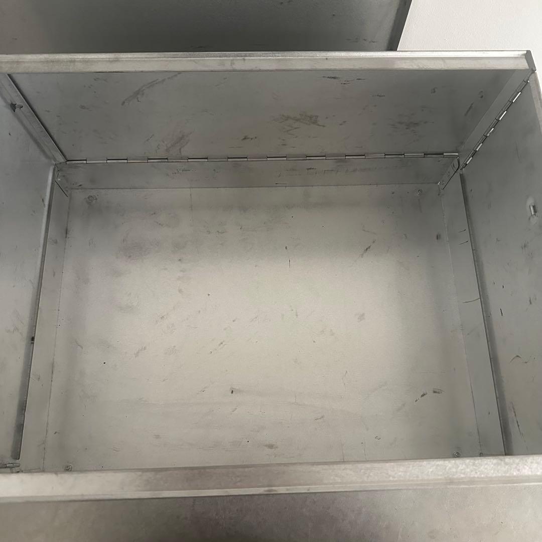 専用です/古道具/金属製の折りたたみコンテナ２個