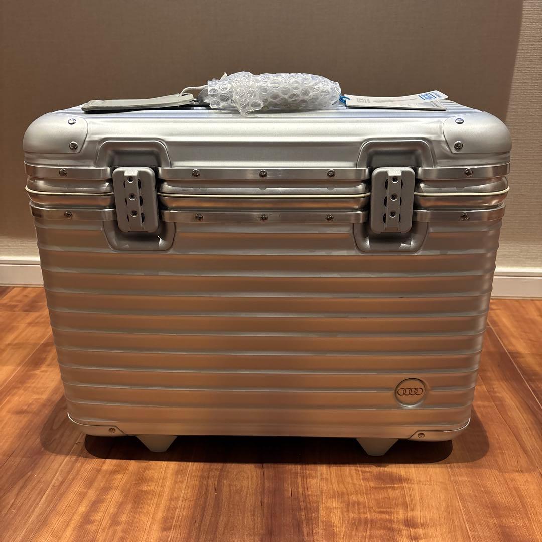 よ*ん様 RIMOWA 6511トパーズパイロットトロリー　2輪　[廃盤] Au