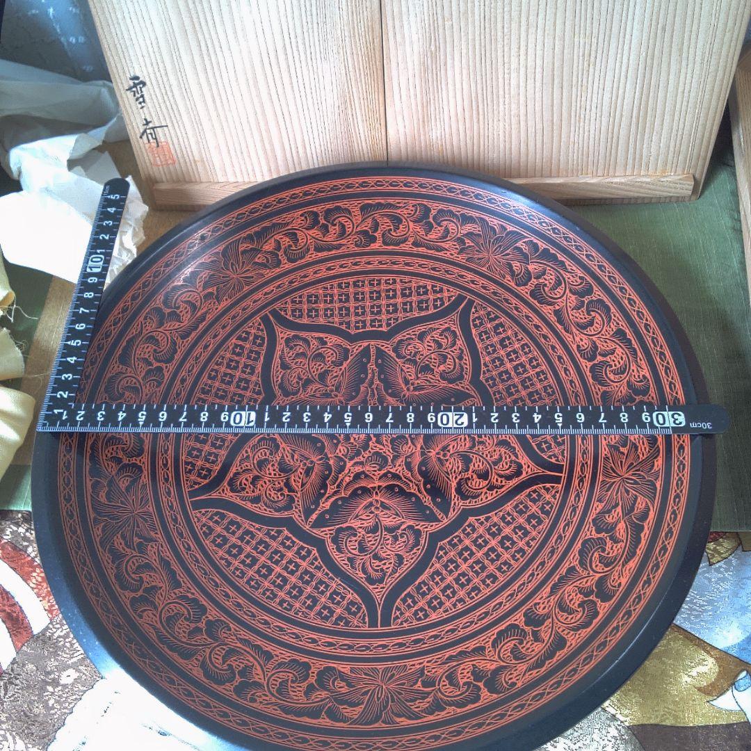 漆塗り 膳 伝統的なデザイン 小傷 すり傷 おおいです 雪斎？