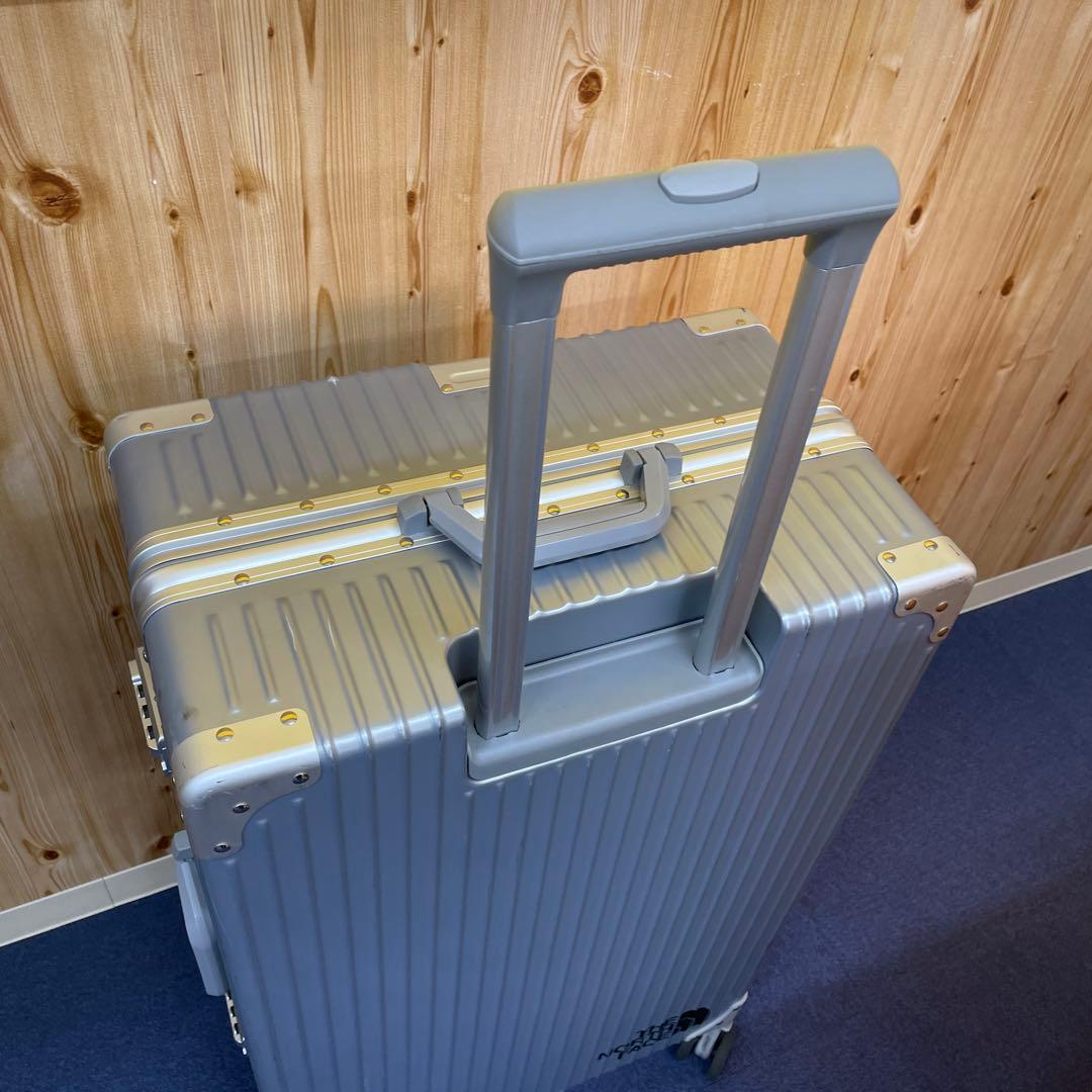 アルミフレーム　スーツケース　キャリーケース