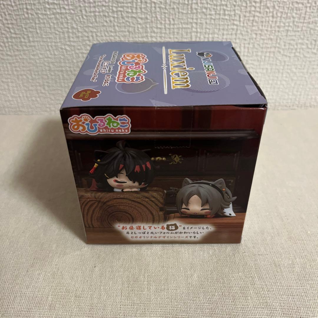 NIJISANJI EN Luxiem おひるねこ ミスター・リアス フィギュア