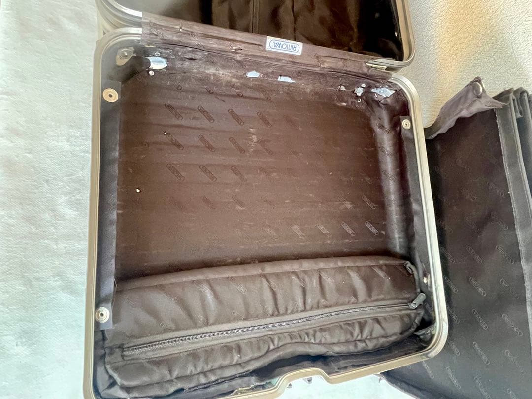 I*O様 リモワ RIMOWA トパーズチタニウム ビジネストロリー 28L 廃