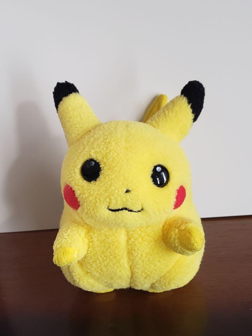 初代ピカチュウ ぬいぐるみ