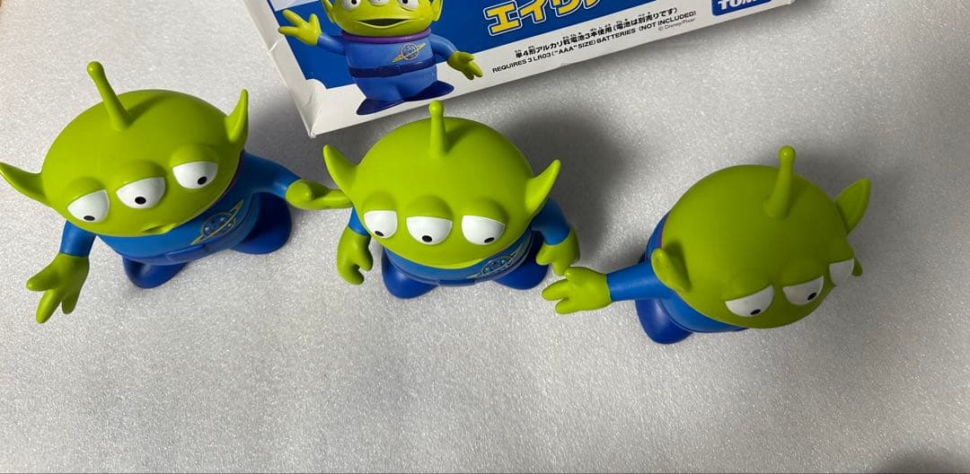 トイストーリー　リアルサイズ　トーキングフィギュア　エイリアンセット