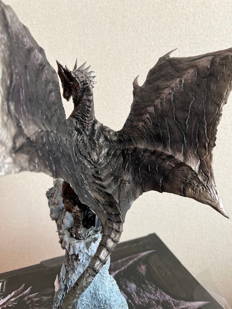 モンハン　クリエイターズモデル　鋼龍　クシャルダオラ　箱付