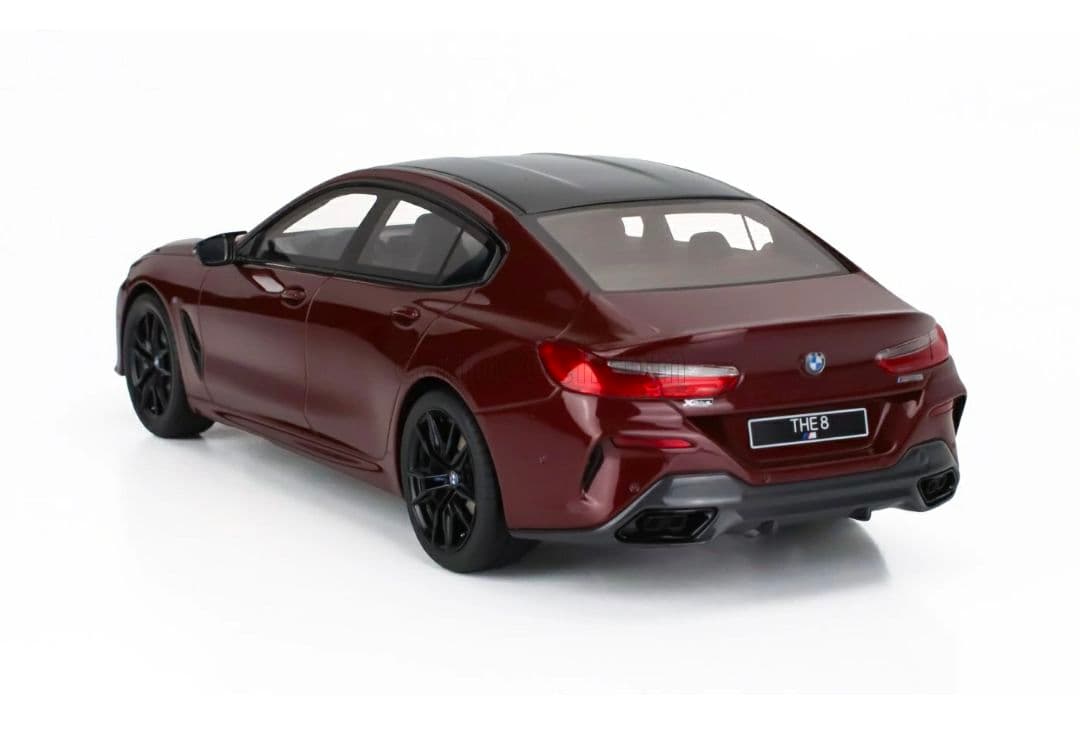 GT Sprit　BMW 8シリーズ　1/18　京商　ミニカー　オートアート