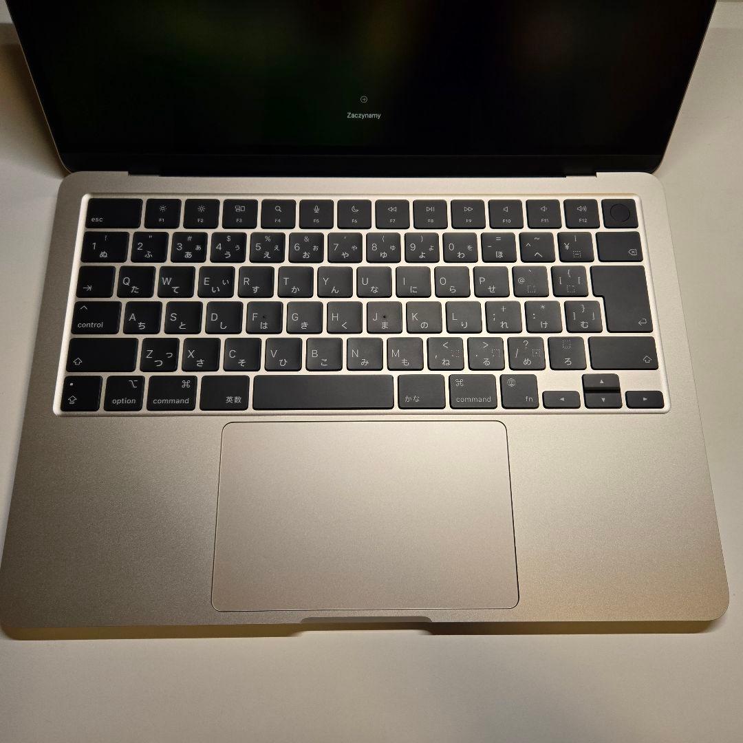 MacBook本体 MacBook Air (M2, 2022) FLY13J/A