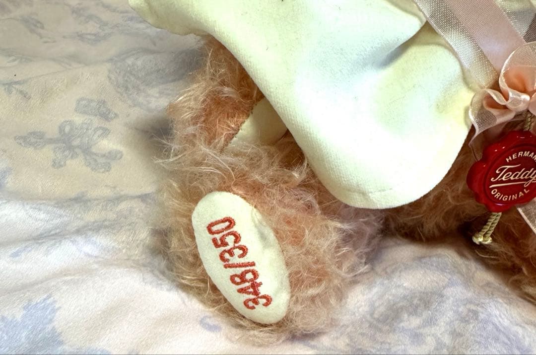 貴重！ハローキティ、ハーマン、350体限定テディベアキティ