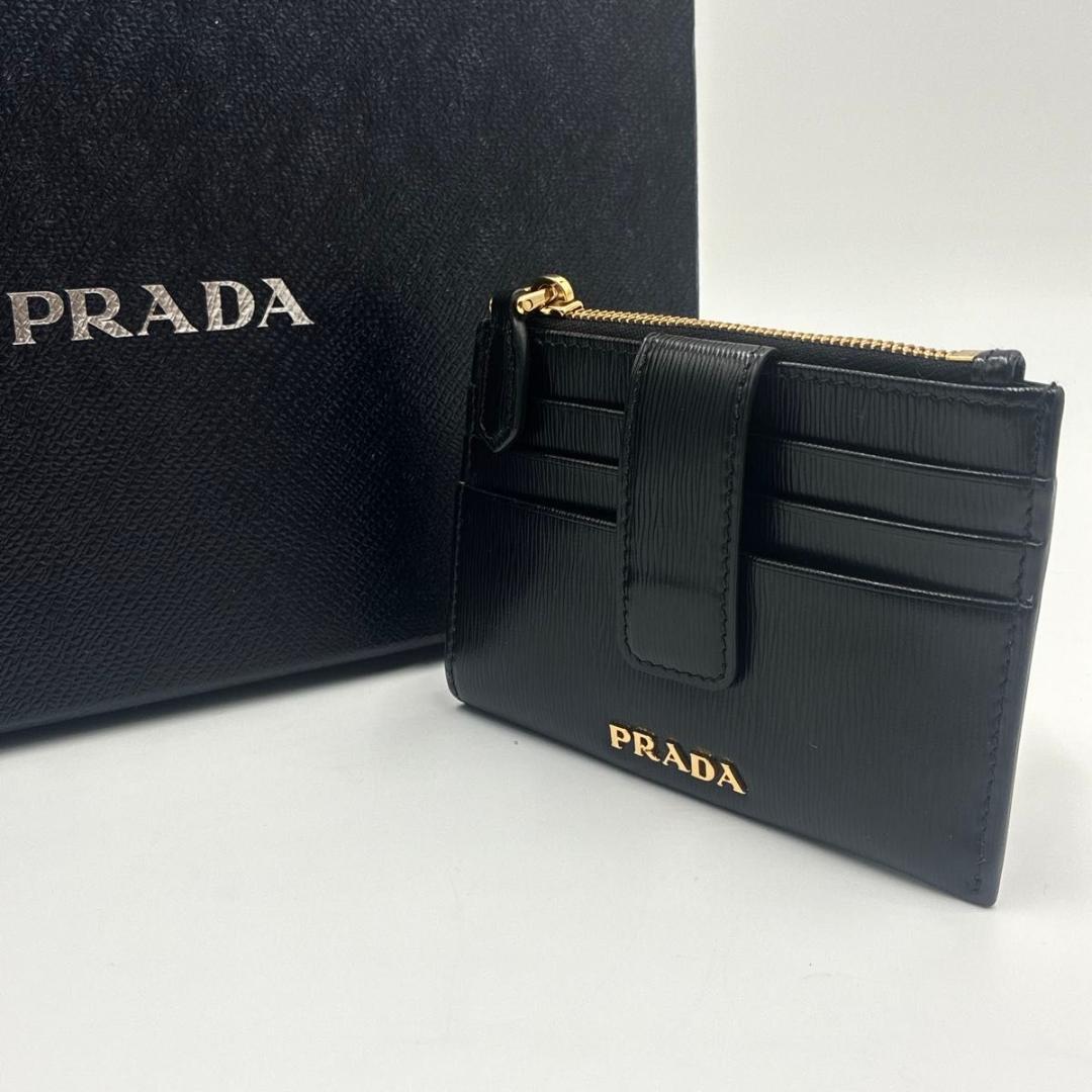 た RFID搭載 プラダ カード ケース 財布 サフィアーノレザー