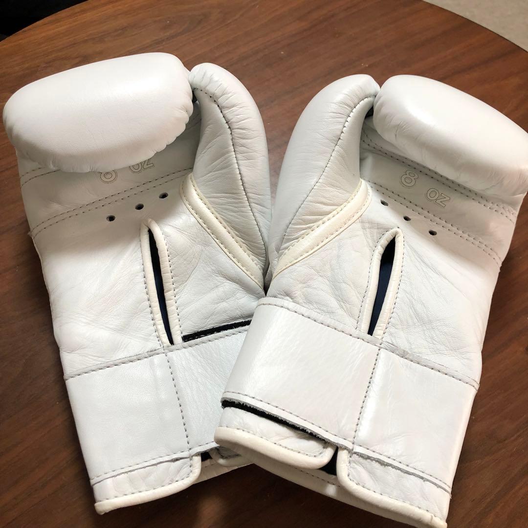 【美品】Winning ボクシンググローブ 8oz ホワイト