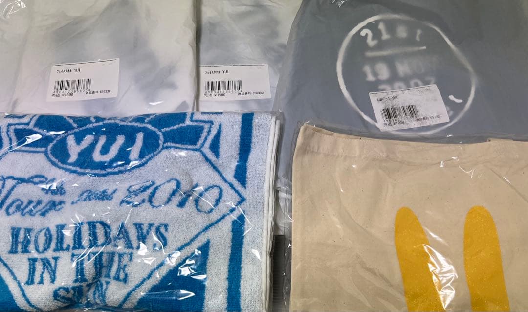 アーティスト　YUI 2nd 〜 4th Tour グッズ　大量処分！ 34点