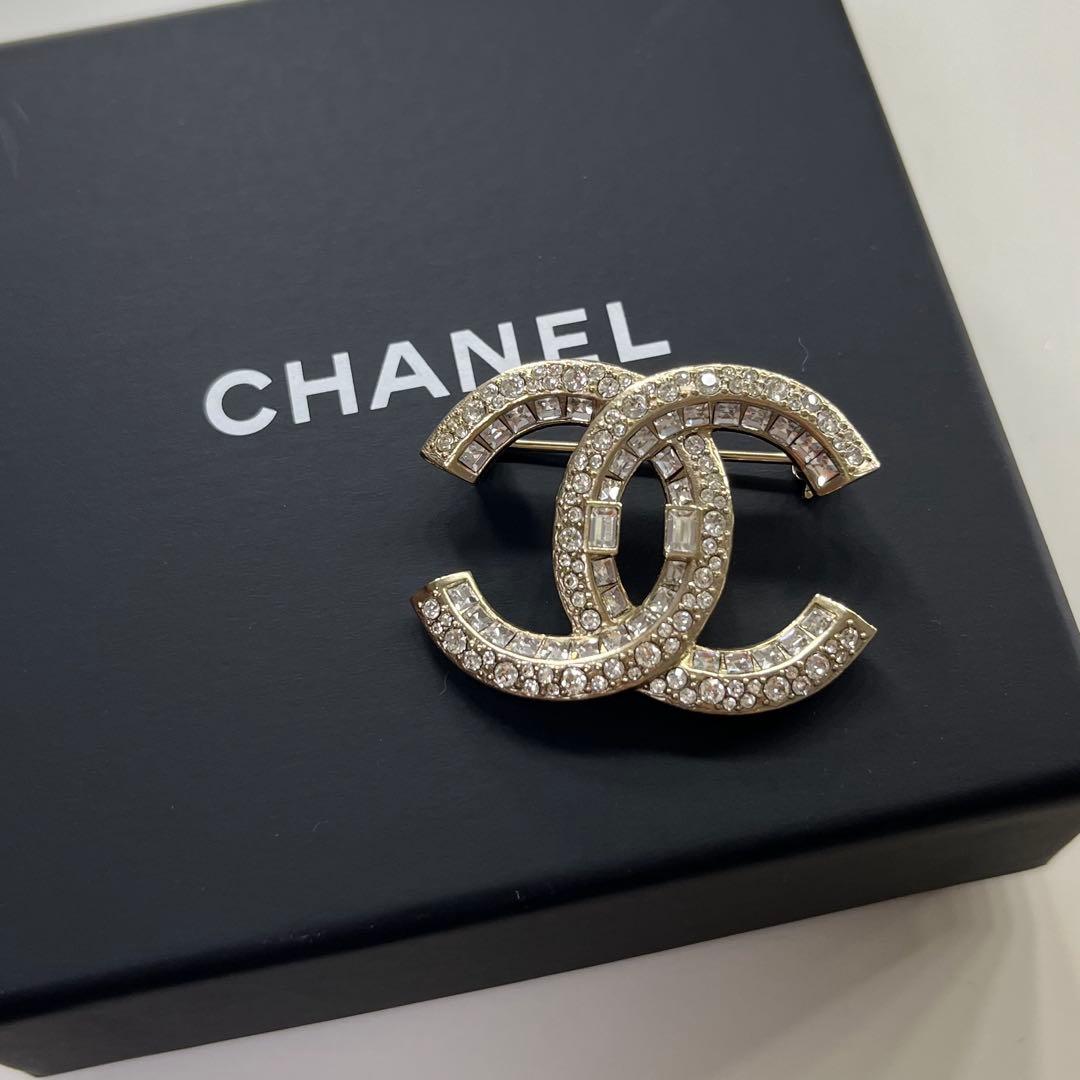 美品　CHANEL ブローチ シャンパンゴールド